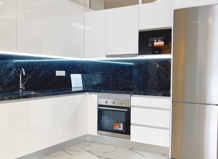 Herverkoop - Appartement / Flat -
Torrevieja* - Playa del Cura*