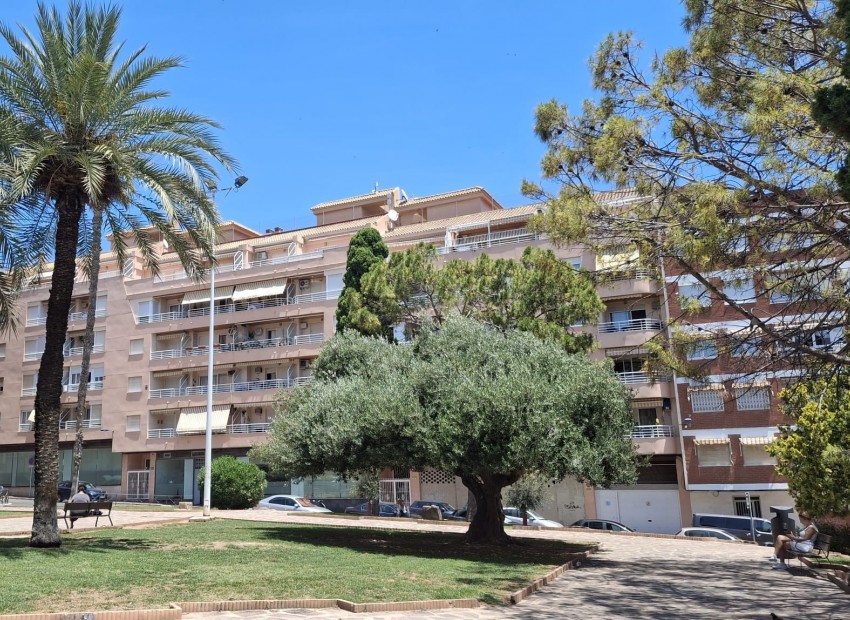Herverkoop - Appartement / Flat -
Torrevieja - Playa Del Cura