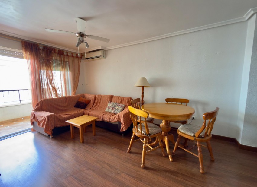 Herverkoop - Appartement / Flat -
Torrevieja - Torrevieja - Centre