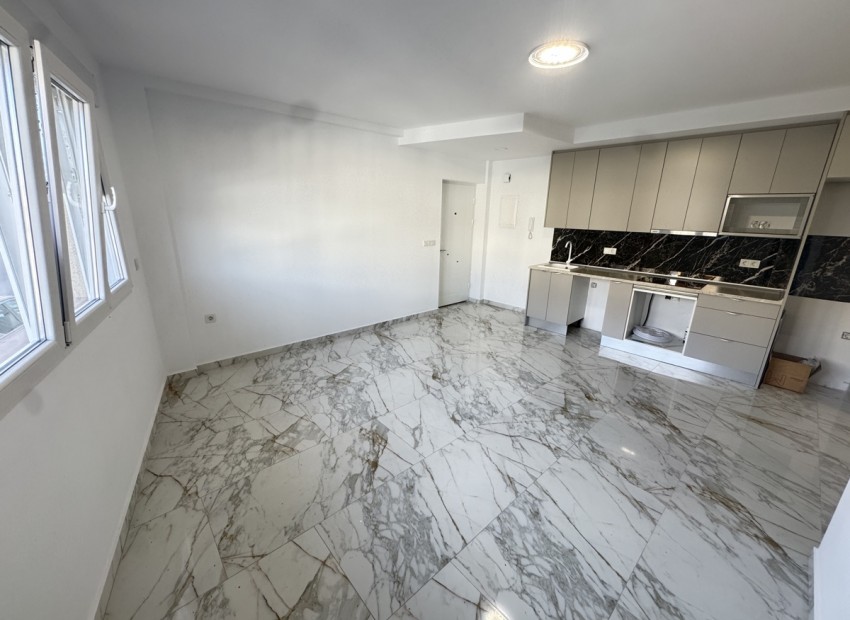 Herverkoop - Appartement / Flat -
Torrevieja* - Torrevieja