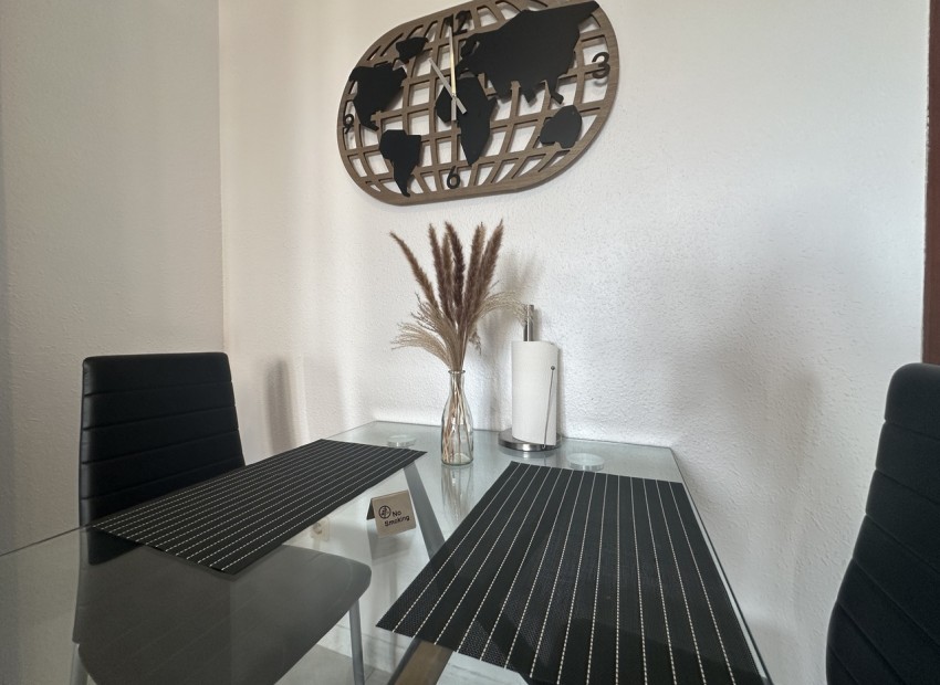 Herverkoop - Appartement / Flat -
Torrevieja* - Torrevieja
