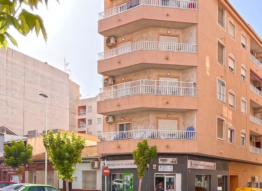 Herverkoop - Appartement / Flat -
Torrevieja