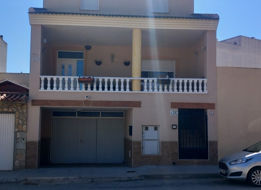 Herverkoop - Duplex-penthouse -
Formentera de Segura