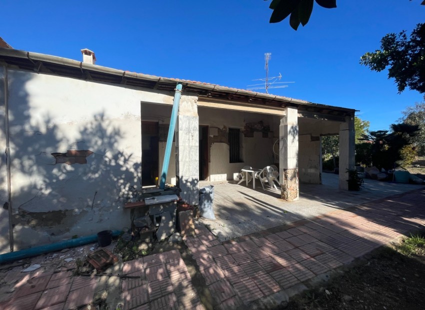 Herverkoop - Finca Country Property -
Elche* - Elche