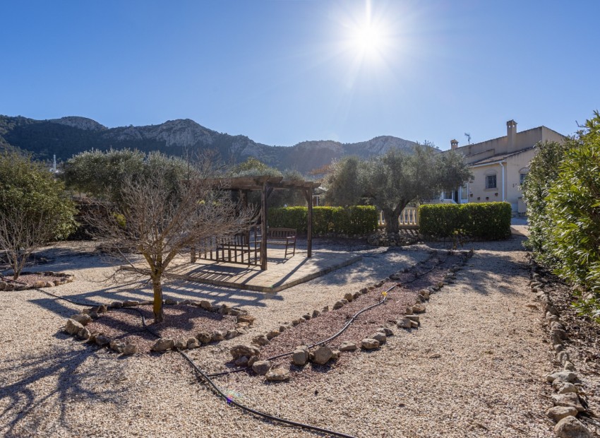Herverkoop - Finca Country Property -
La Zarza