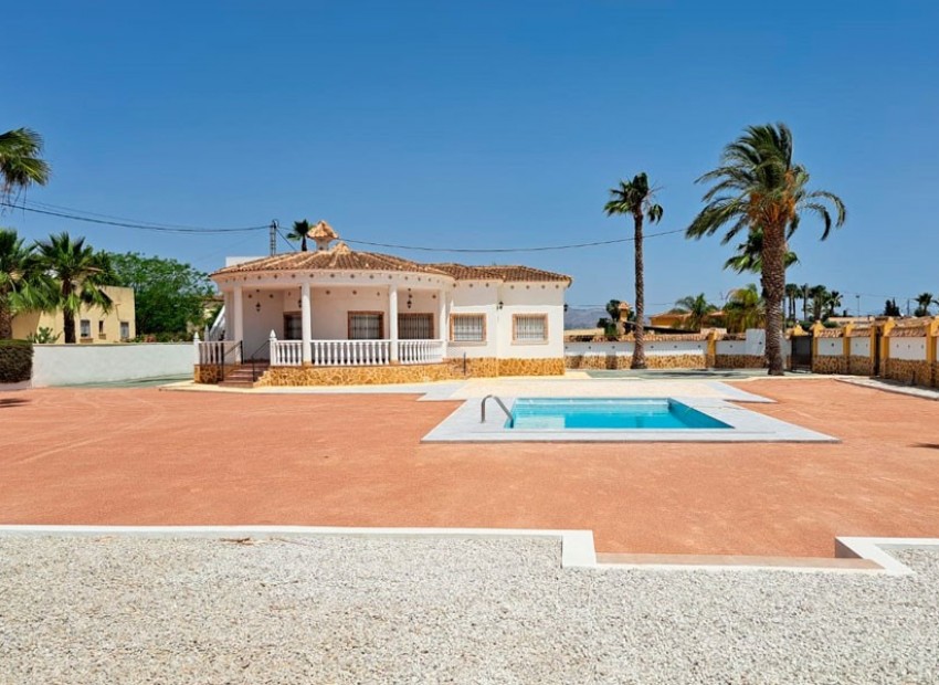 Herverkoop - Finca / Landgoed -
Catral* - Catral - Country