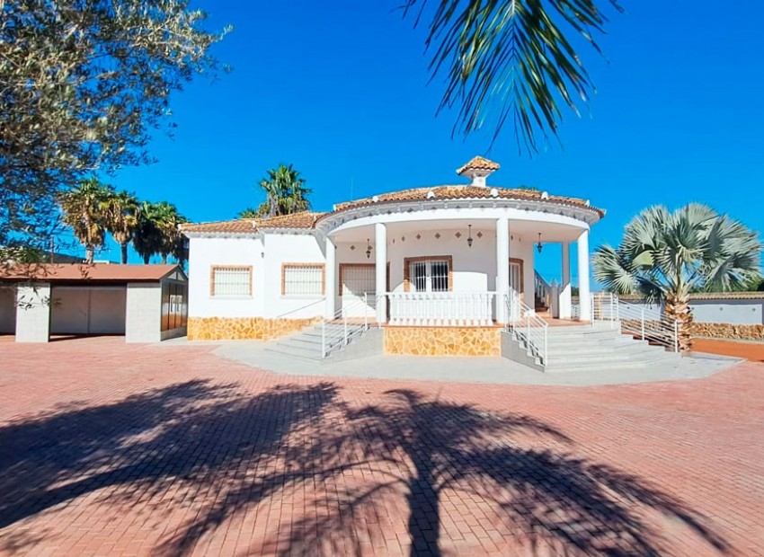 Herverkoop - Finca / Landgoed -
Catral - Catral - Country
