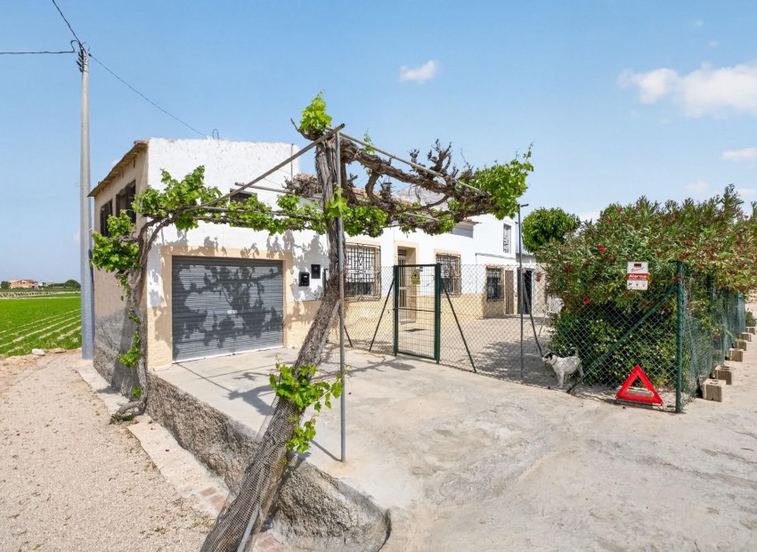 Herverkoop - Finca / Landgoed -
Orihuela - Desamparados-Hurchillo-Torremendo