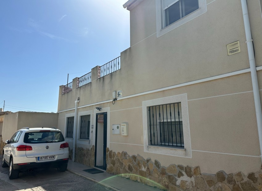 Herverkoop - Huis -
Benejúzar