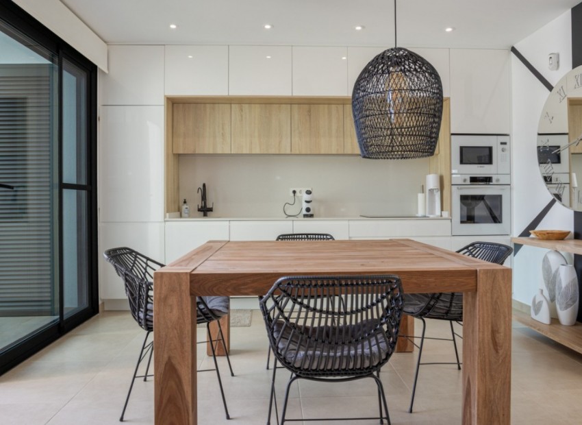 Herverkoop - Huis -
Benijofar*