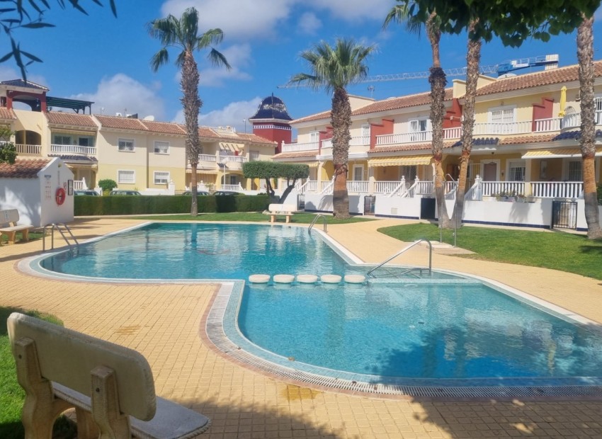 Herverkoop - Huis -
Cuidad Quesada* - Ciudad Quesada