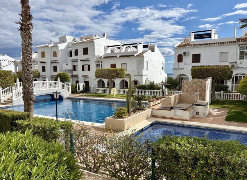 Herverkoop - Huis -
Cuidad Quesada* - Ciudad Quesada