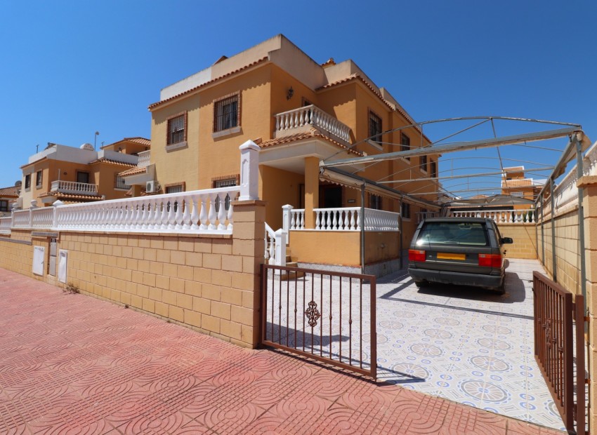 Herverkoop - Huis -
Cuidad Quesada* - Lo Marabu