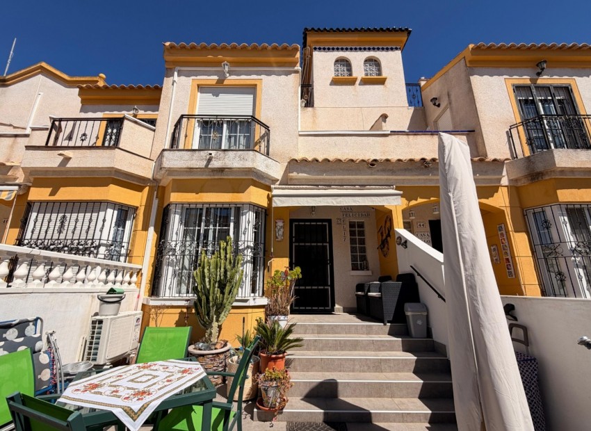 Herverkoop - Huis -
Guardamar del Segura - El Raso