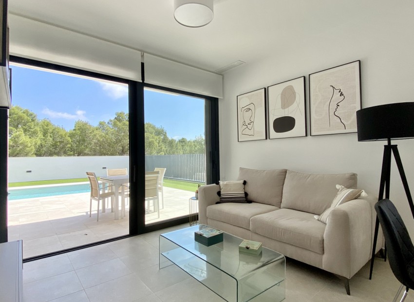 Herverkoop - Huis -
La Campaneta