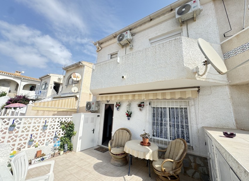 Herverkoop - Huis -
Orihuela Costa* - Cabo Roig