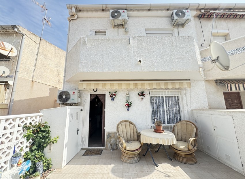 Herverkoop - Huis -
Orihuela Costa* - Cabo Roig