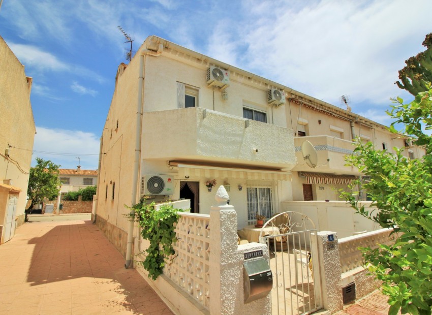 Herverkoop - Huis -
Orihuela Costa* - Cabo Roig*