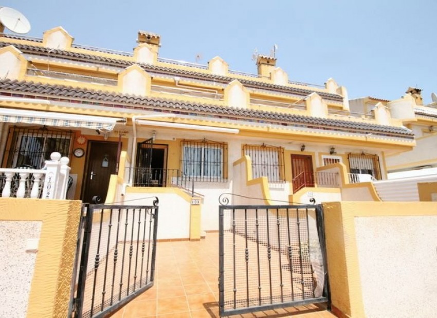 Herverkoop - Huis -
Orihuela Costa* - Playa Flamenca