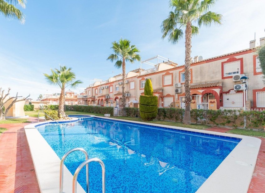 Herverkoop - Huis -
Orihuela Costa* - Playa Flamenca