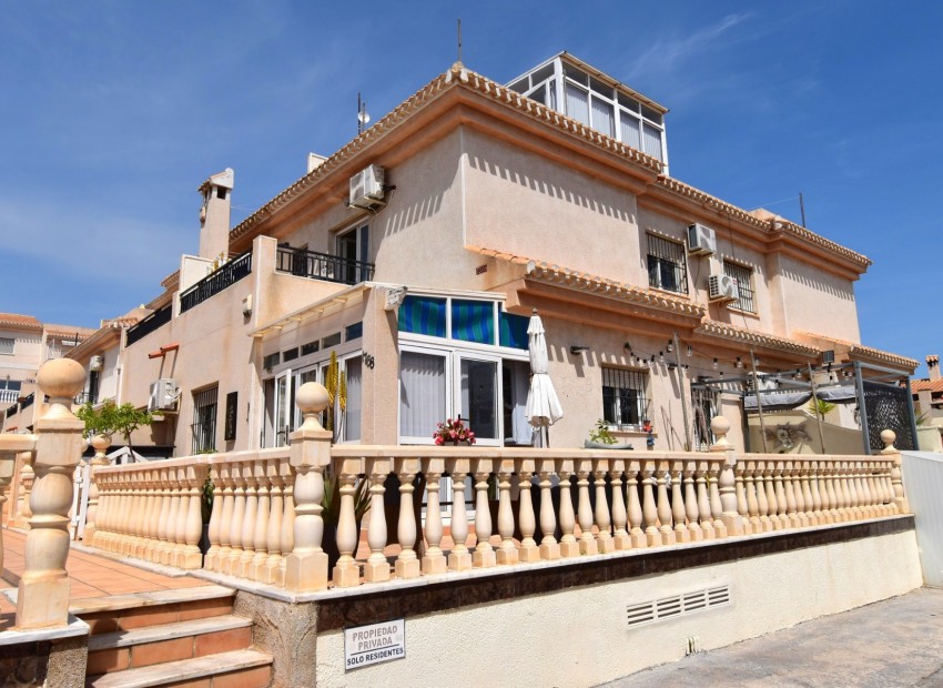 Herverkoop - Huis -
Orihuela Costa - Playa Flamenca