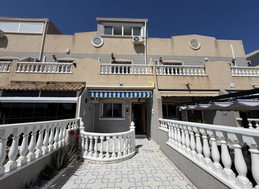 Herverkoop - Huis -
Orihuela Costa - Playa Flamenca