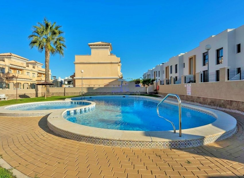 Herverkoop - Huis -
Orihuela Costa* - Villamartin*