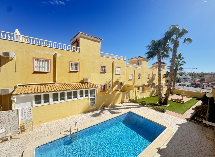 Herverkoop - Huis -
Orihuela Costa* - Villamartin*