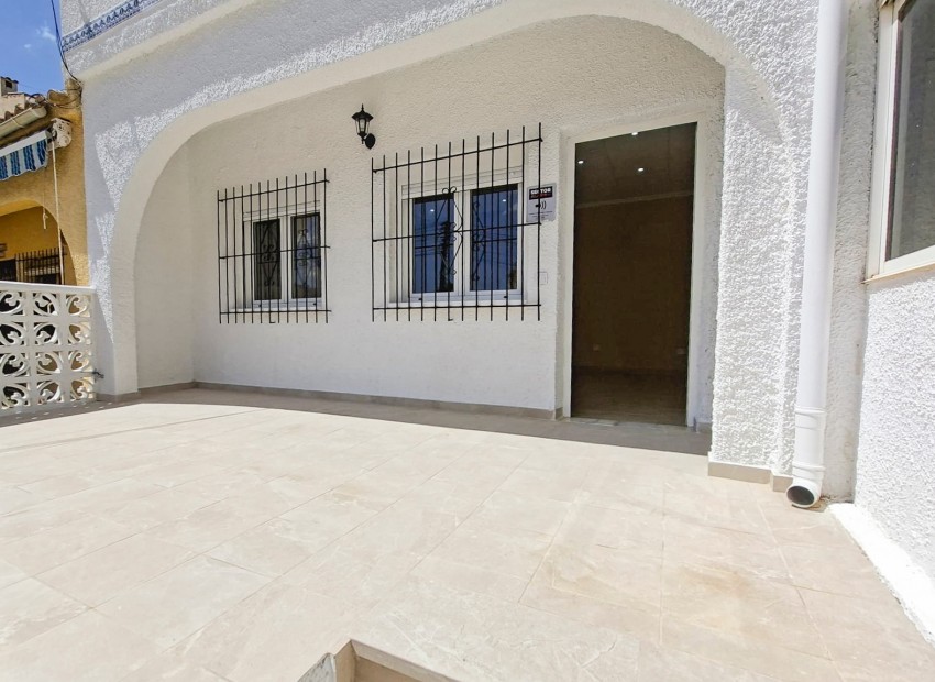 Herverkoop - Huis -
San Fulgencio - Urb. La Marina