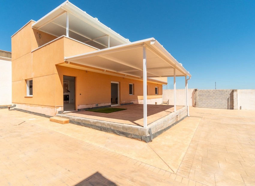 Herverkoop - Huis -
San Miguel de Salinas* - Torremendo