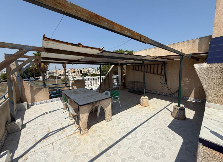 Herverkoop - Huis -
Torrevieja* - Carrefour