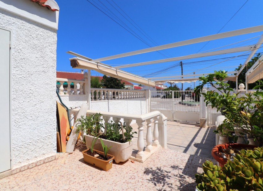 Herverkoop - Huis -
Torrevieja* - Torretas