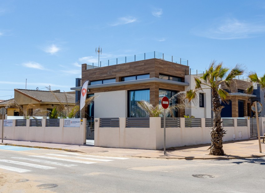Herverkoop - Huis -
Torrevieja* - Torrevieja