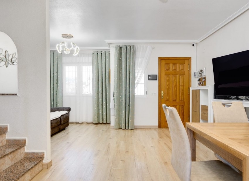 Herverkoop - Huis -
Torrevieja