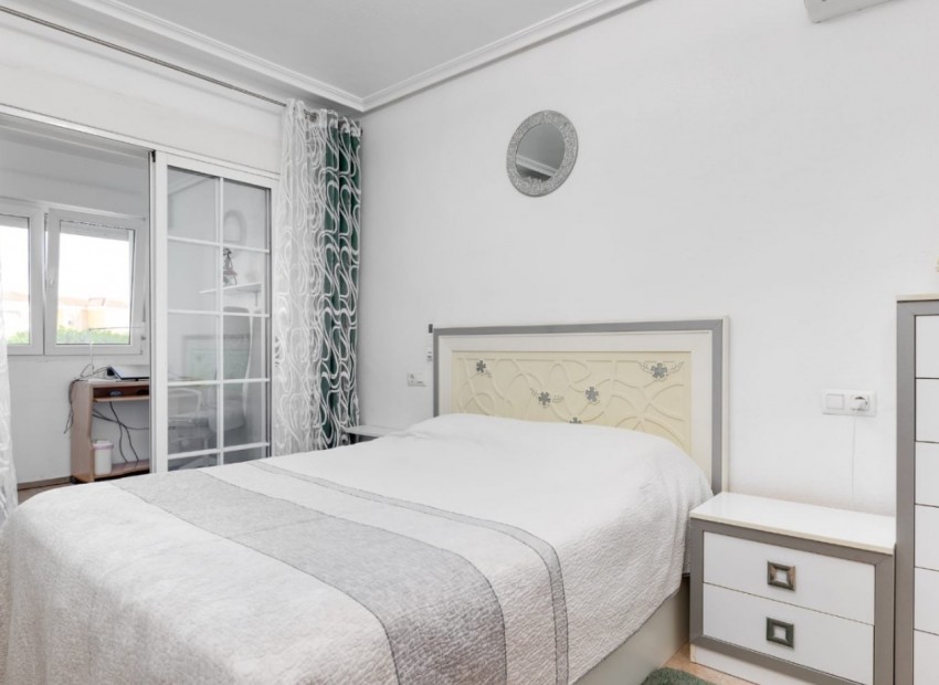 Herverkoop - Huis -
Torrevieja