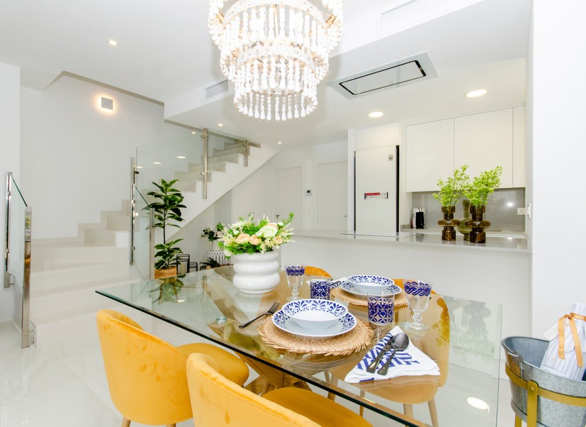 Herverkoop - Huis -
Vista Bella Golf