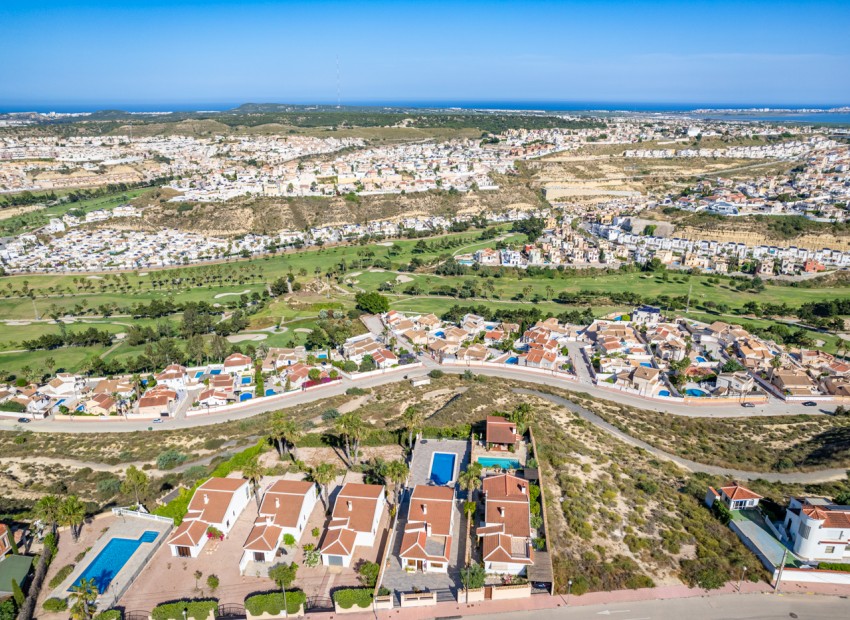 Herverkoop - Plot -
Cuidad Quesada* - Rojales*