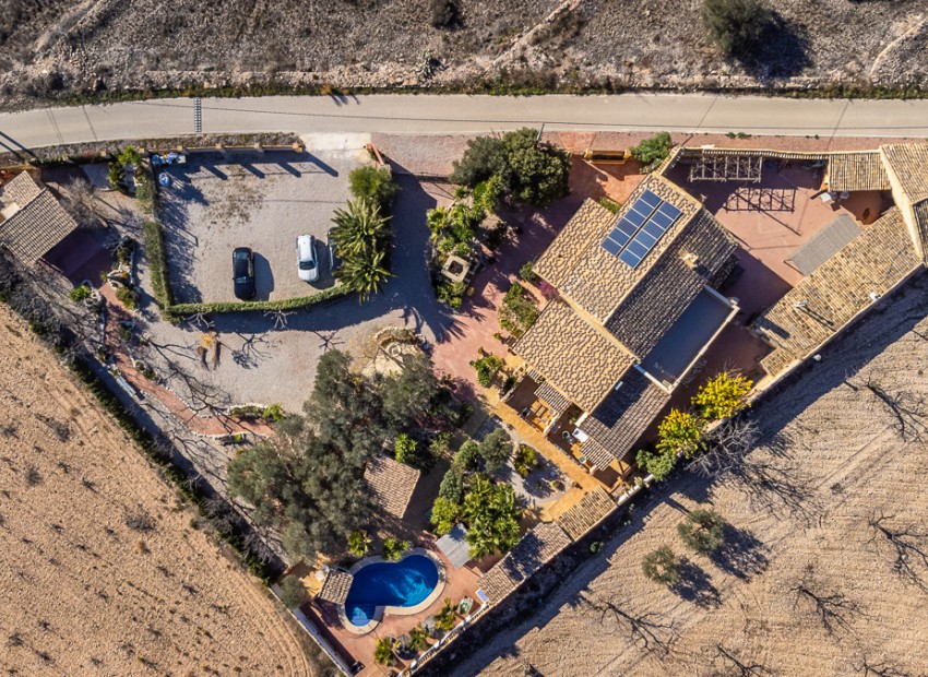 Herverkoop - Reclame -
Hondón de las Nieves