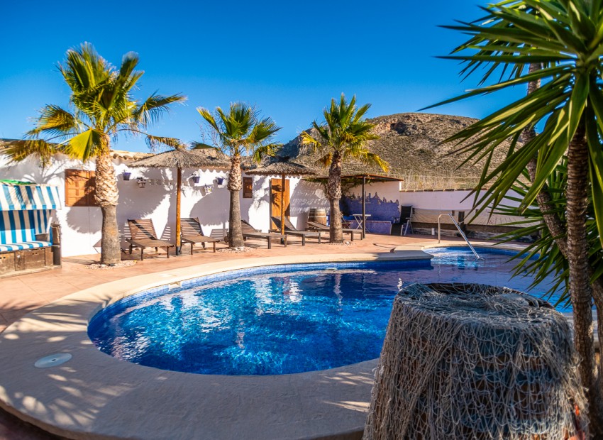 Herverkoop - Reclame -
Hondón de las Nieves