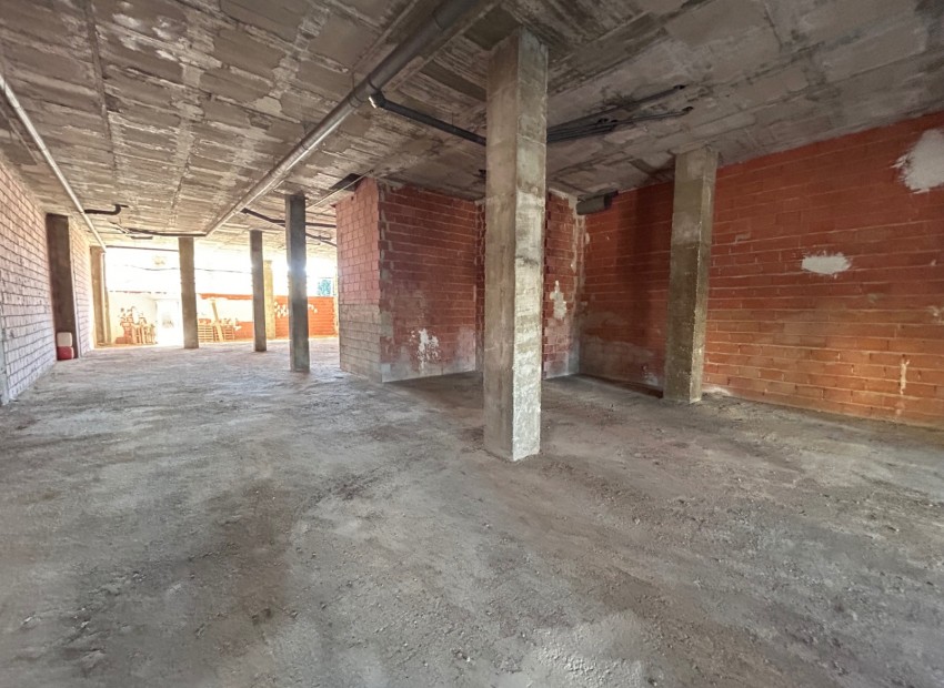 Herverkoop - Reclame -
Jacarilla