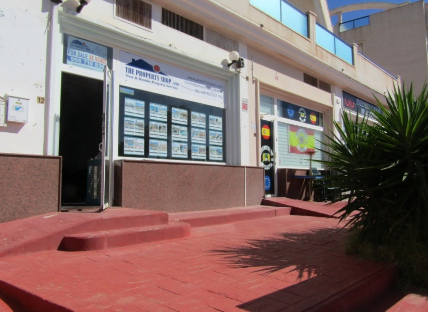 Herverkoop - Reclame -
Orihuela Costa* - Cabo Roig*