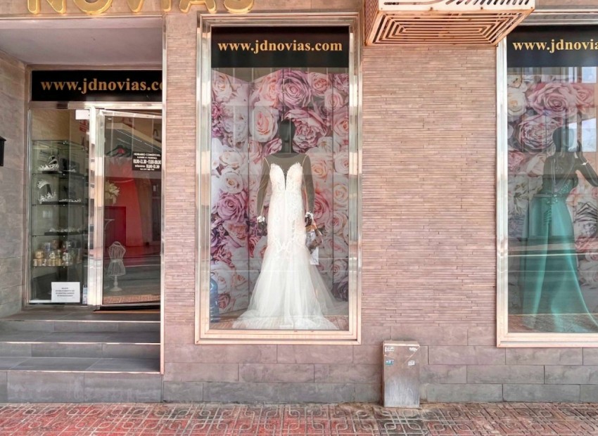 Herverkoop - Reclame -
Torrevieja - Playa del Cura