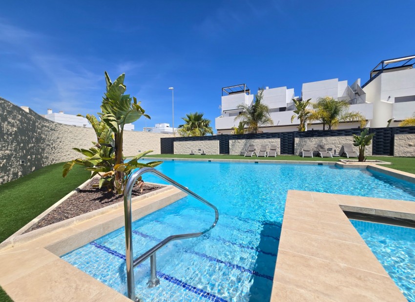 Herverkoop - Townhouse * -
Ciudad Quesada * - Doña Pepa *