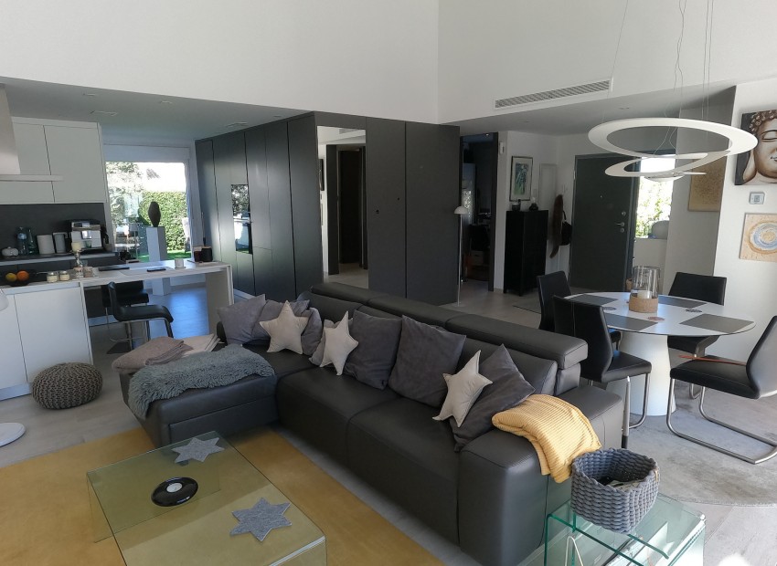 Herverkoop - Villa -
Algorfa - La Finca Golf Resort