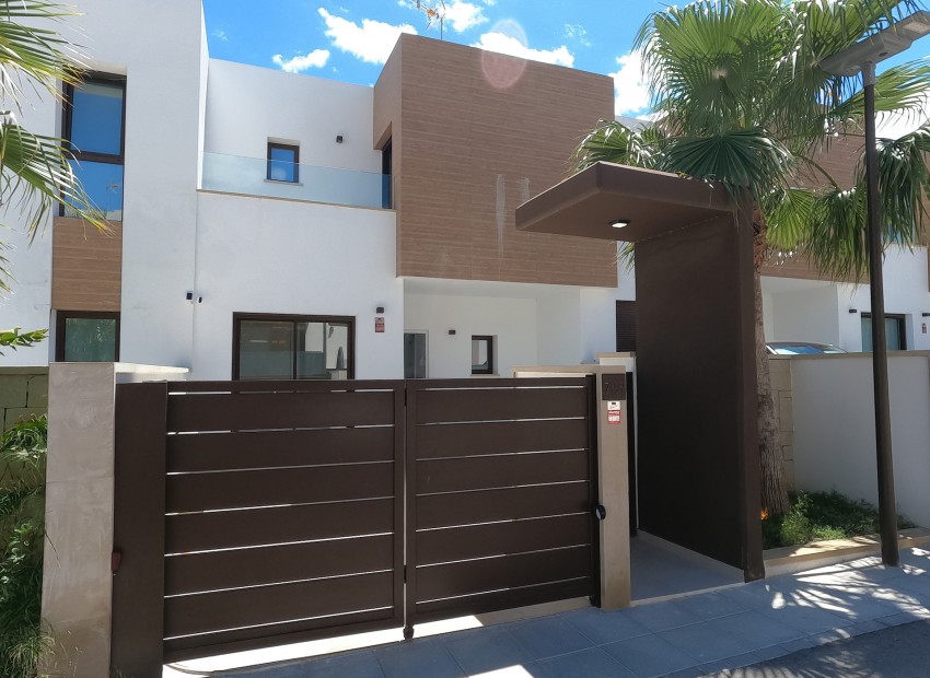 Herverkoop - Villa -
Algorfa - La Finca Golf Resort