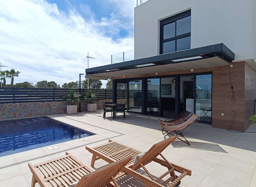 Herverkoop - Villa -
Algorfa - La Finca Golf Resort