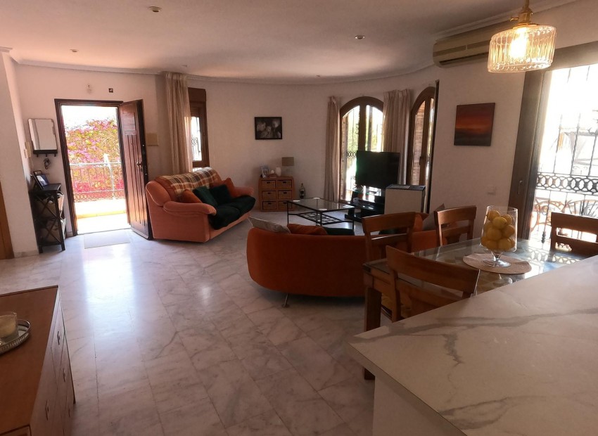 Herverkoop - Villa -
Algorfa - La Finca Golf Resort