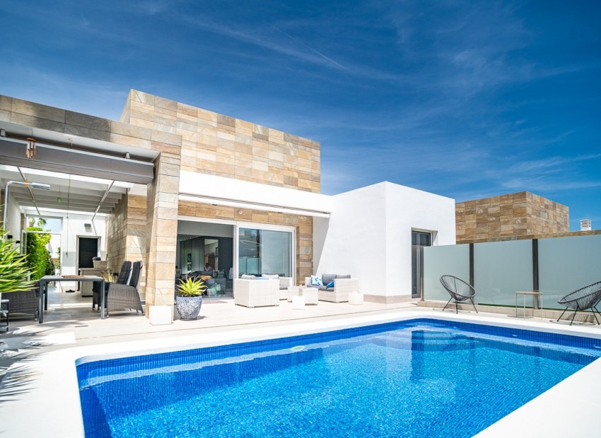 Herverkoop - Villa -
Algorfa* - La Finca Golf