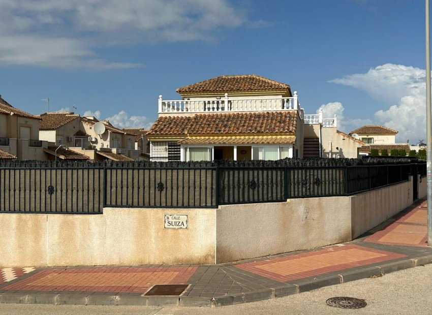 Herverkoop - Villa -
Algorfa* - Lo Crispin