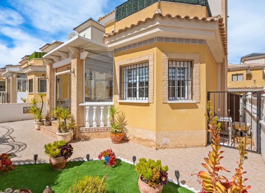 Herverkoop - Villa -
Algorfa* - Lo Crispin